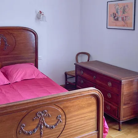 Gorgeous In Tauriac Semesterbostad Tauriac (Lot)